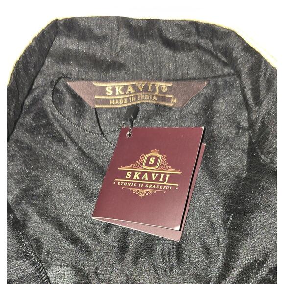 SKAVIJ Men's Black Cotton Kurta Size Medium Gold Embroidered Placket 41 Long NWT - Picture 3 of 3